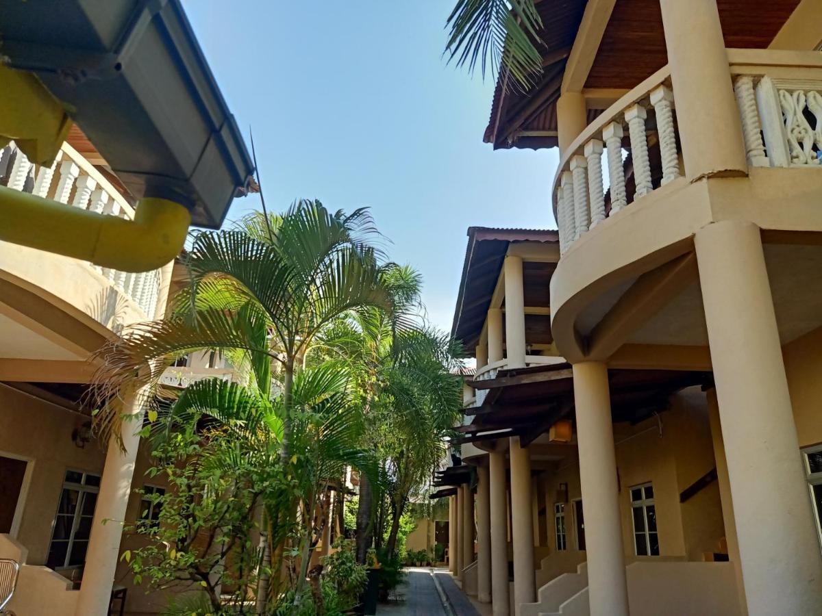 Langkapuri Resort Langkawi Pantai Cenang  Esterno foto